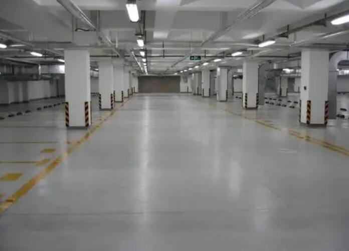 钢化地坪和透油地坪有什么区别